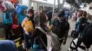 Dari jumlah tersebut, sebagian besar penumpang KAJJ turun di Stasiun Gambir dan Pasar Senen, Jakarta. (Liputan6.com/Herman Zakharia)