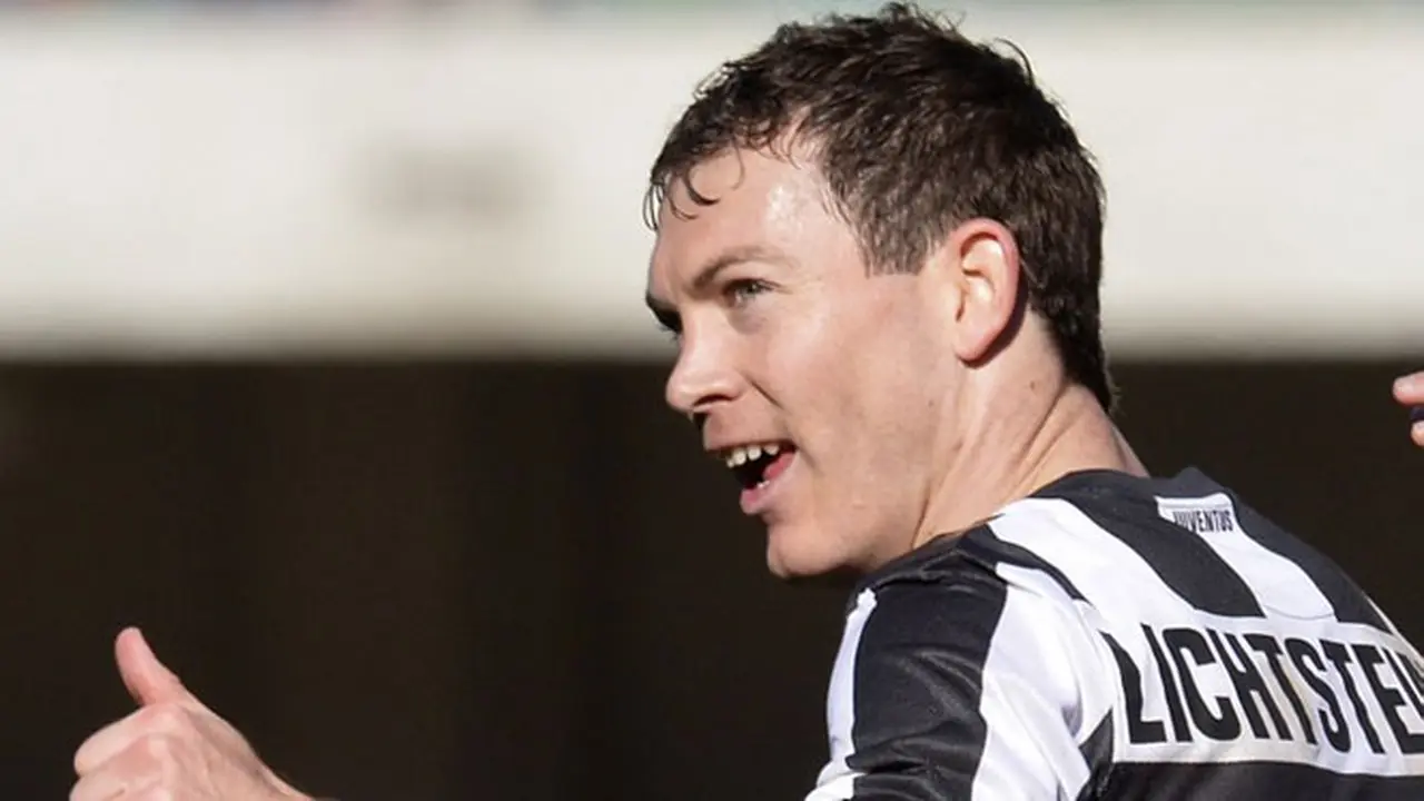 stephan-lichtsteiner-131017c.jpg