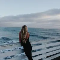 Jangan salahkan siapa pun, cobaan yang berat justru bikin kamu jadi pribadi yang lebih baik. 