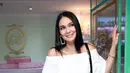 'Sekarang, memang lagi tahap pembangunan bisnis. Aku lagi mau buat es krim dan martabak,' ujar Luna Maya ditemui Bintang.com  (Deki Prayoga/Bintang.com)