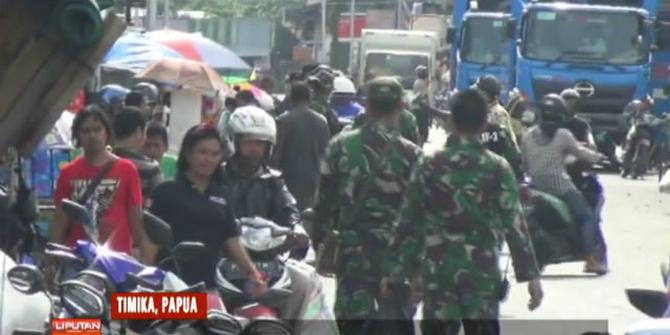 Ratusan TNI-Polri di Timika Papua Turun ke Jalan di Hari Peduli Sampah