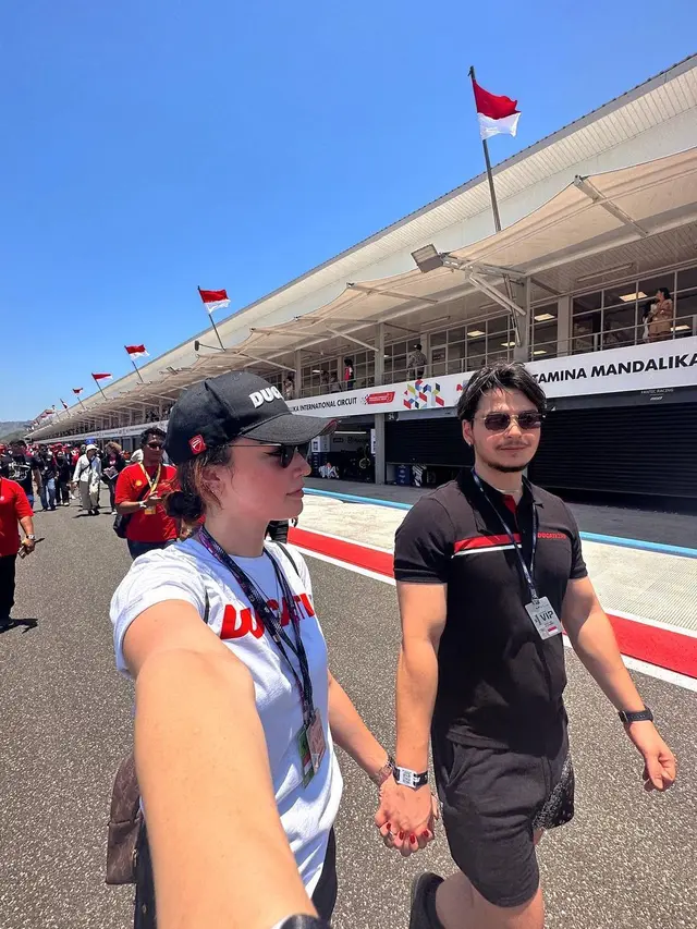 Natasha Ryder di MotoGP Mandalika (Instagram/natasharyder)