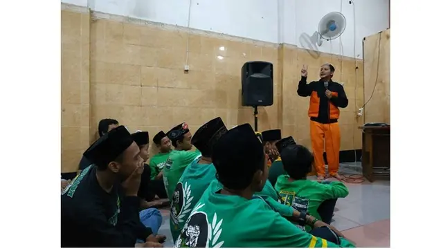 Viral, Ustaz Ini Lakukan Kajian Dengan Tema Anime