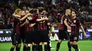 Penjualan jersey dari AC Milan berada pada posisi kesepuluh dengan angka 350.000 per tahun. Jersey bernama mantan bintang Rossoneri, Kaka masih menjadi salah satu yang terlaris. (AFP Photo/Giuseppe Cacace)
