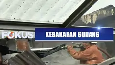 Banyaknya material yang mudah terbakar membuat api dengan cepat membesar hingga sulit dipadamkan.