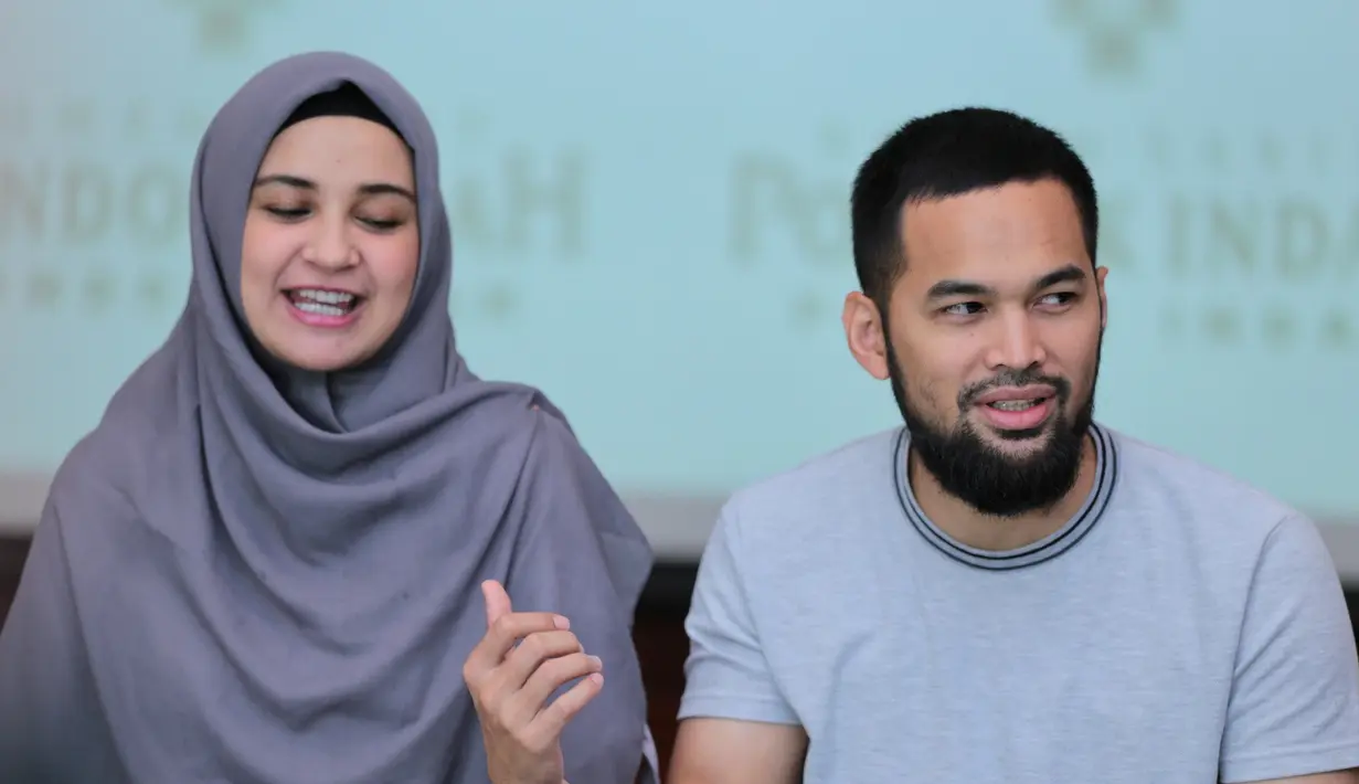 "Kemaren sempet beresin koper hawa yang dulu-dulu yang baju kecil aku sortirin buat yang ini. Semuanya masih layak pakai lah," kata Shireen Sungkar. (Adrian Putra/Bintang.com)