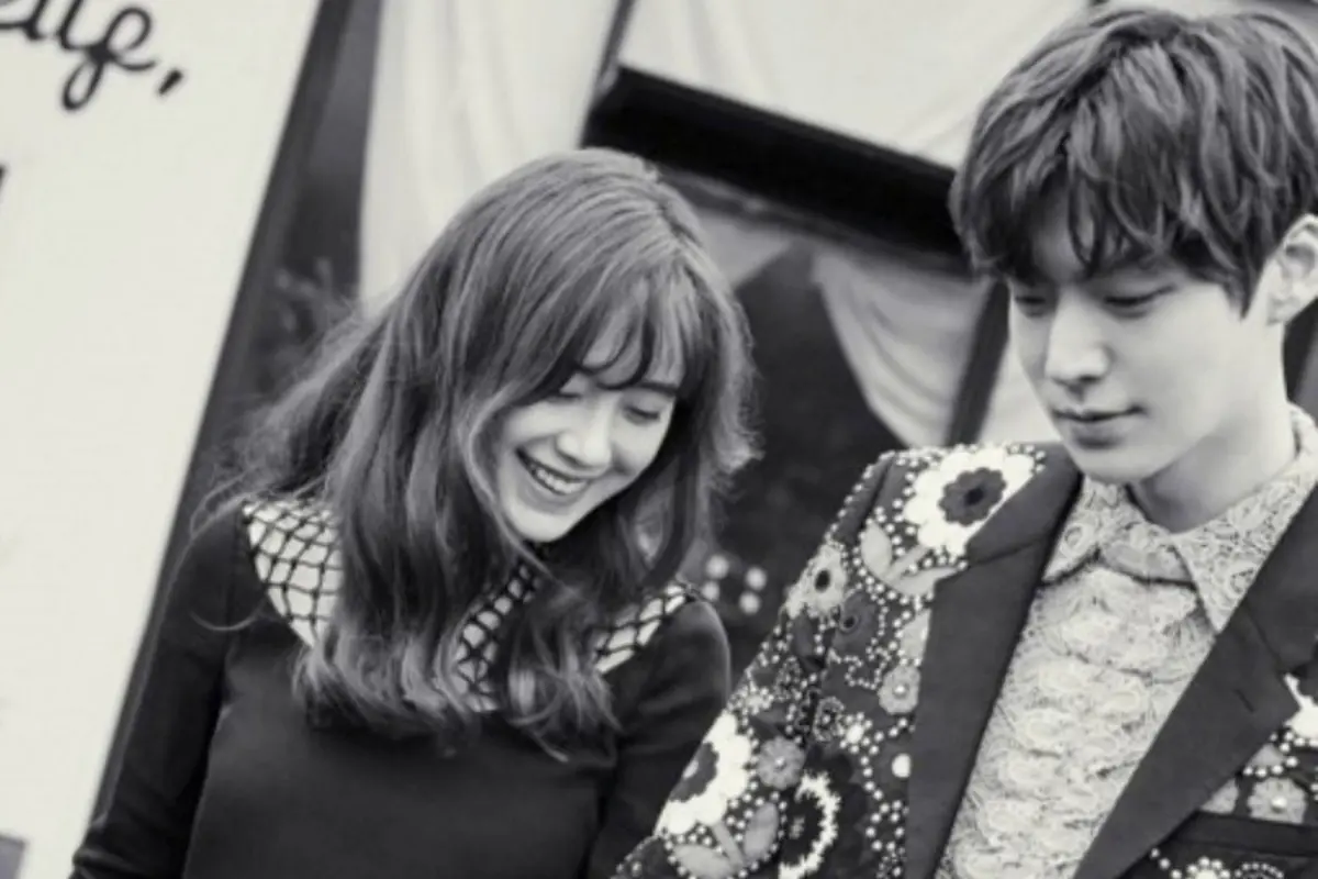 Goo Hye Sun memberikan kejutan romantis yang tak diduga oleh Ahn Jae Hyun.
