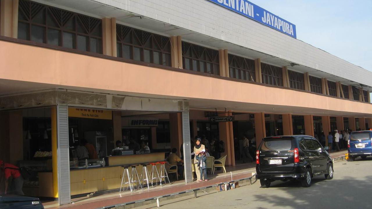 bandara sentani