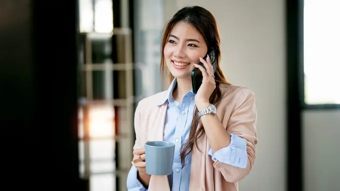 karir bisnis mandiri cantik dewasa