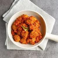 ilustrasi tumis bakso/E Dewi Ambarwati/Shutterstock