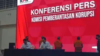 Komisi Pemberantasan Korupsi (KPK) menahan tiga tersangka baru kasus dugaan suap jual beli jabatan di Pemerintah Kabupaten (Pemkab) Pemalang, Jawa Tengah (Liputan6.com/Fachrur Rozie)
