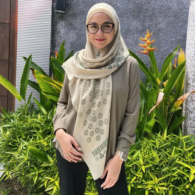Potret 6 Bintang Film Adaptasi Novel Asma Nadia Ini Mantap Berhijab, Memesona