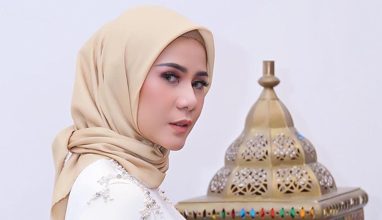 FOTO: Deretan Artis Ini Mantap Berhijab di Bulan Ramadan ...