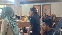 Kronologi Rapat Banggar DPRD Bone Ricuh, Legislator Gebrak Meja hingga Lempar Cangkir