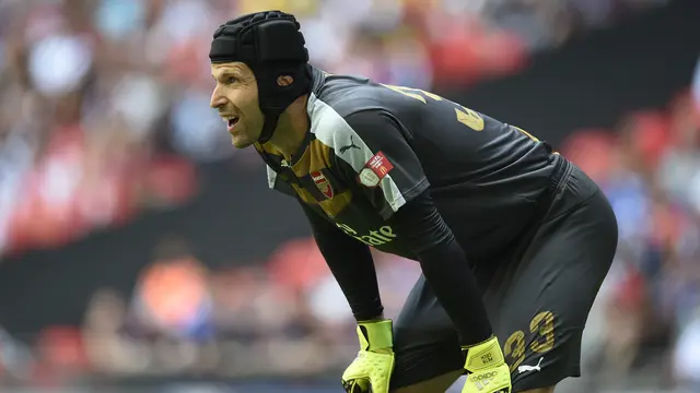 Petr Cech (EPA/FACUNDO ARRIZABALAGA)