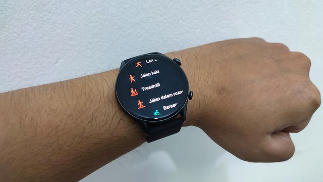 Amazfit GTR 3 Pro (Liputan6.com/Giovani Dio Prasasti)