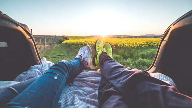 [Bintang] Baru PDKT Sebentar, 3 Zodiak Ini Sudah Ngebet Jadian