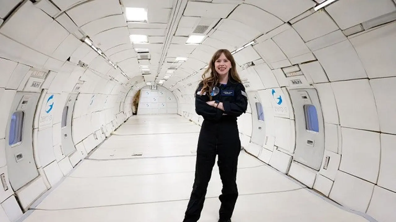Hayley Arceneaux, asisten dokter di St. Jude, astronot dengan prostesis (Inspiration4/John Kraus)