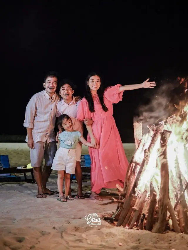 Sambut Era New Normal, Ini Gaya Santai 6 Seleb yang Liburan di Bali