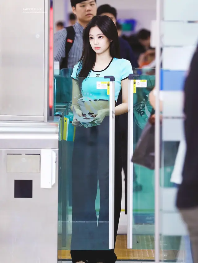 Jennie/dok. Twitter PaintItBlack_JN