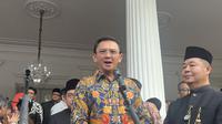 Mantan Gubernur Jakarta sekaligus politikus PDI Perjuangan (PDIP) Basuki Tjahaja Purnama alias Ahok di Balai Kota, Jakarta, Selasa (31/12/2024). (Liputan6.com/Winda Nelfira)