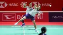 <p>Pebulu tangkis ganda putri Indonesia, Amalia Cahaya Pratiwi/Febriana Dwipuji Kusuma berusaha mengembalikan kok ke arah pasangan Korea, Kim Hye Jeong/Kong Hee Yong dalam laga perempat final Indonesia Masters 2025 melawan di Istora Senayan, Jakarta, Jumat (24/01/2025). (Bola.com/Bagaskara Lazuardi)</p>