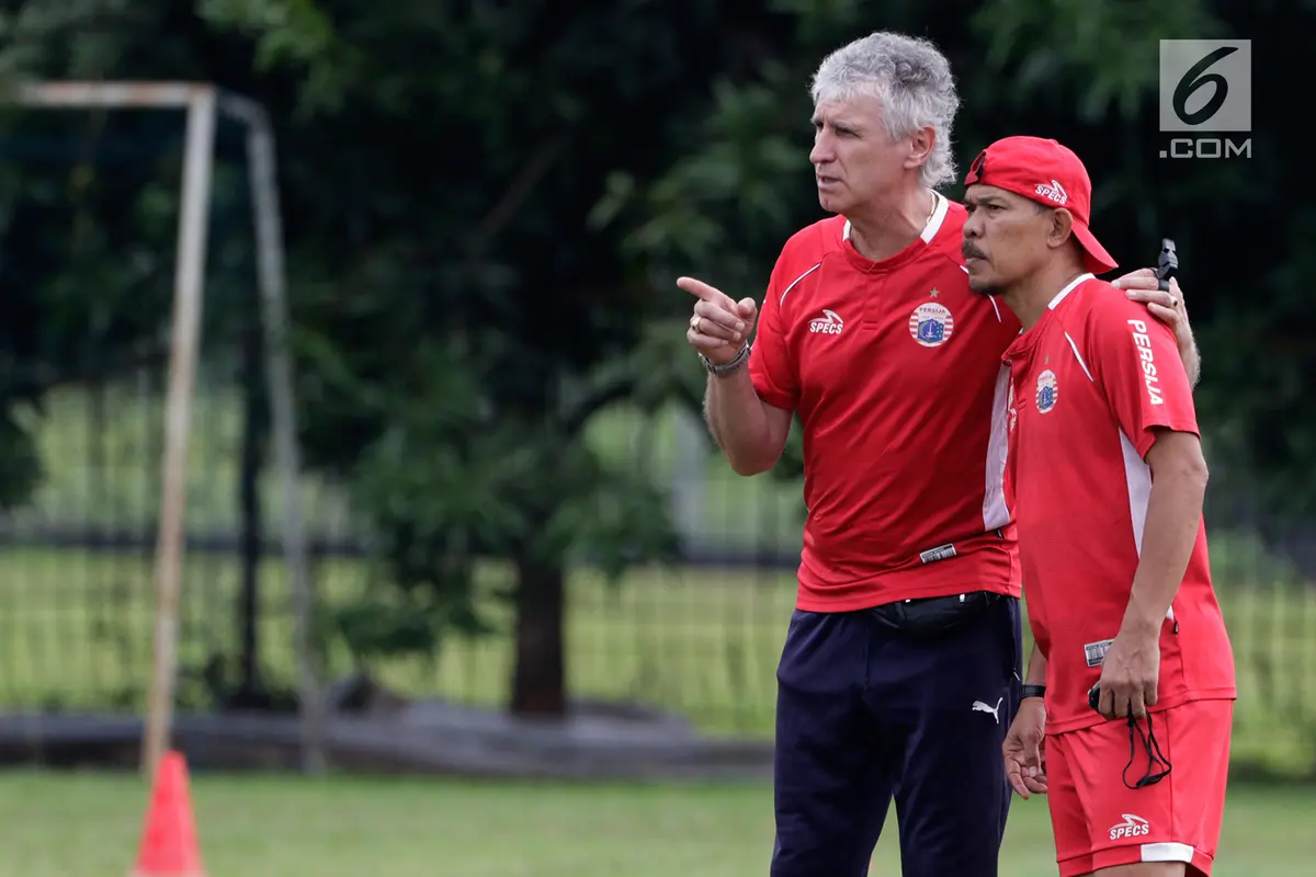 Latihan Perdana Ivan Kolev Bersama Persija Jakarta