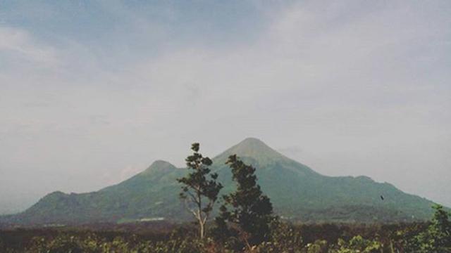 11+ Pemandangan Gunung Arjuna - Foto Pemandangan HD