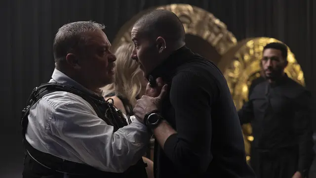 Lee Boardman sebagai Gerald Milton dalam film Cleaner. (Foto: Dok. Qwerty Films/ Quiver Distribution/ IMDb)