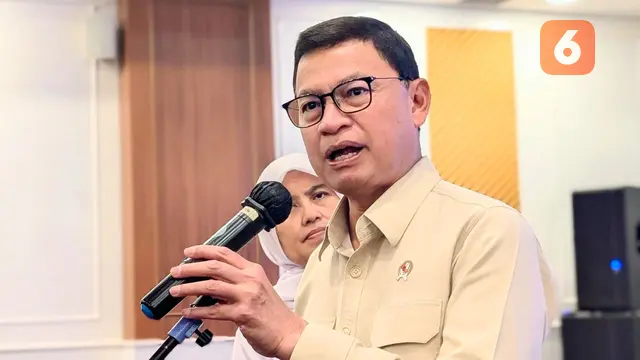 Kepala BPOM Taruna Ikrar