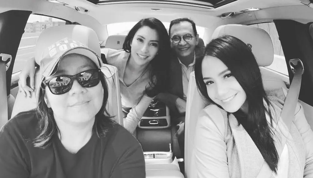 Tyas Mirasih bersama Roy Marten dan Nagita Slavina [foto: instagram.com/tyasmirasih]