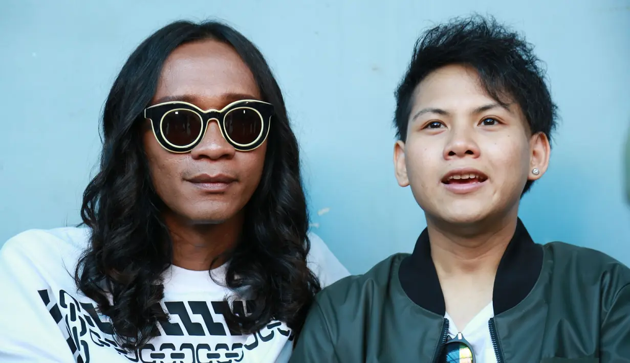 Hampir dua bulan menjadi seorang suami, Aming baru mengenalkan istrinya, Evelyn Nada Anjani ke hadapan media. Sebelumnya, pasangan ini hanya membagi kebahagiaannya melalui akun media sosialnya. (Deki Prayoga/Bintang.com)