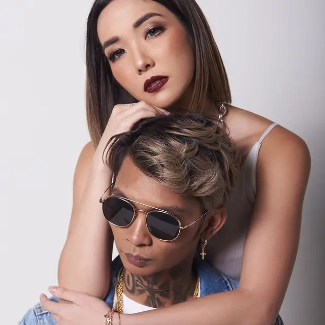 Duet Bareng di Single Terbaru, Ini 6 Potret Young Lex dan Gisella Anastasia