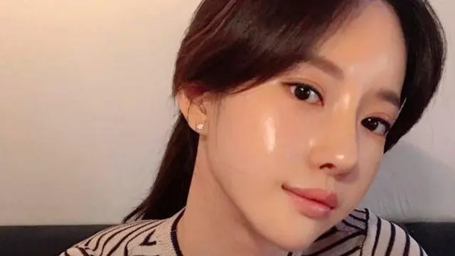 ilustrasi makeup glass skin/pexels