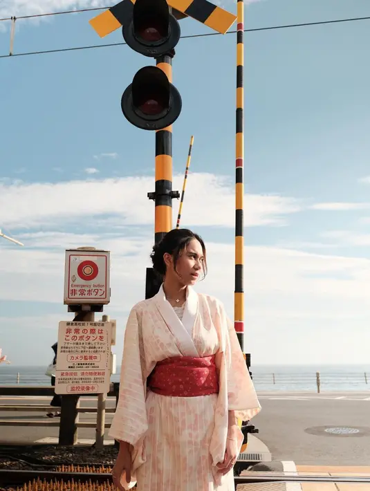 <p>[Instagram/azizahsalsha_]</p>