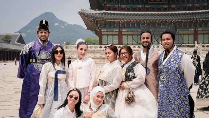 Lebih dari Outing, Ini Cara MOP Beauty Bangun Budaya Kerja yang Setara dan Menginspirasi