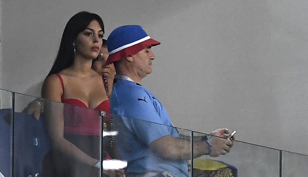 Georgina adalah salah satu pasangan pesepak bola paling terkenal di dunia. Dia juga dikenal sebagai wanita yang memesona. (Foto: AFP/Jonathan Nackstrand)