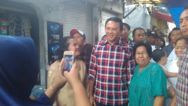 Ahok Blusukan di Rawabelong