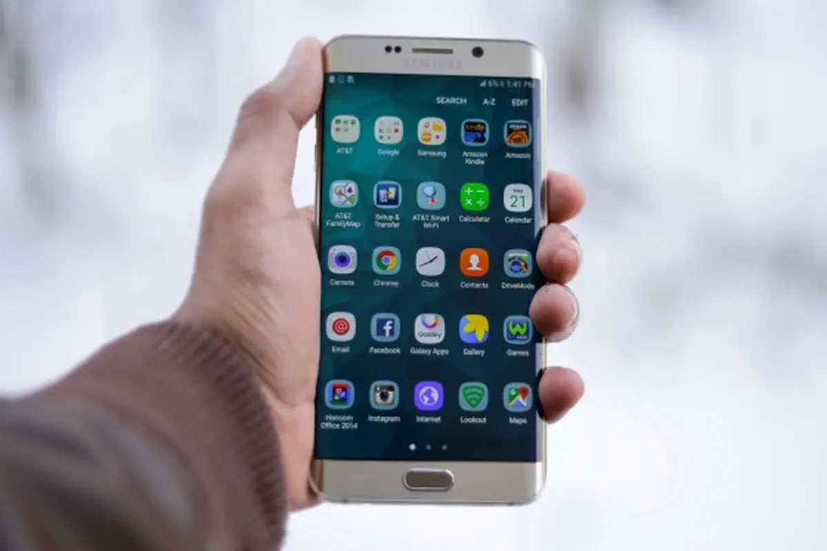 Ilustrasi Smartphone Android