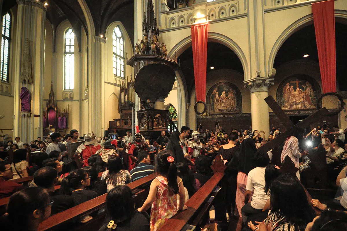Teatrikal Tablo di Gereja Katedral