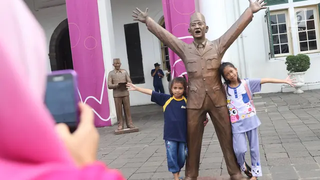 Patung Soekarno di Kota Tua