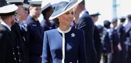 Kate Middleton melangkah keluar di Skotlandia bersama suaminya, Pangeran William, untuk menghadiri upacara pemberian nama HMS Glasgow, 22 Mei 2025. (dok. Instagram @princeandprincessofwales/https://www.instagram.com/p/DJ9qIIVoFGv/)