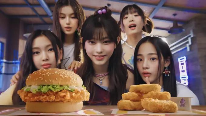 Kolaborasi McDonald’s X NewJeans Hadir di Indonesia