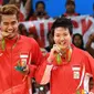 Ganda campuran Indonesia, Tontowi Ahmad/Liliyana Natsir, meraih medali emas pada Olimpaide Rio 2016. (AFP/Goh Chai Hin)