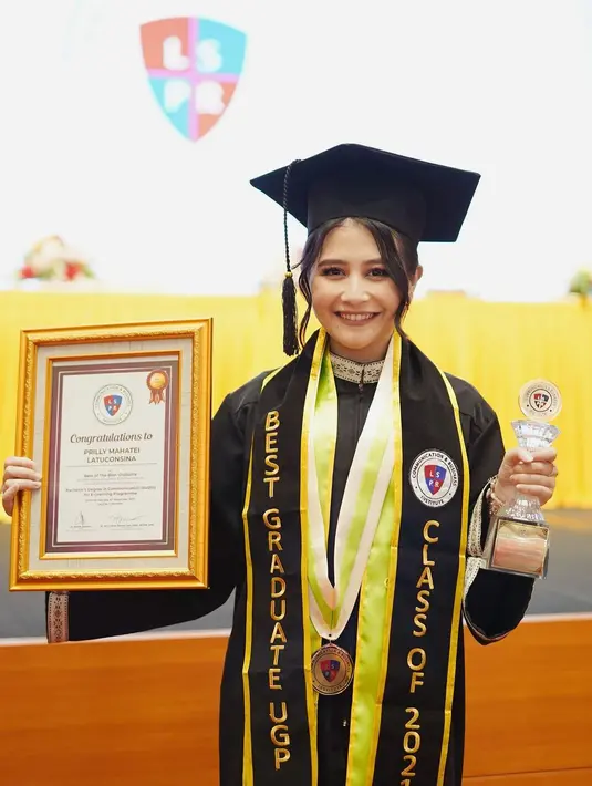 Prilly Latuconsina (Instagram/prillylatuconsina96)