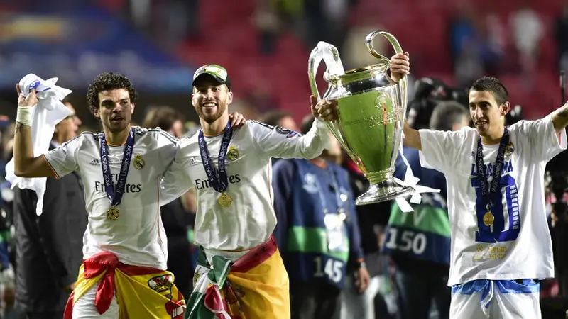 Selebrasi Real Madrid (MIGUEL RIOPA / AFP)