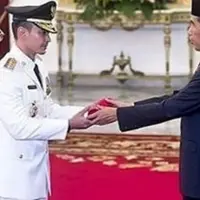 Zumi Zola dilantik Presiden Joko Widodo (Instagram/@zumizolazulkifliforjambi)