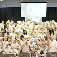Moms Gathering Ibu2Canggih Rayakan Hari Keluarga Nasional
Bersama 100 Momfluencers