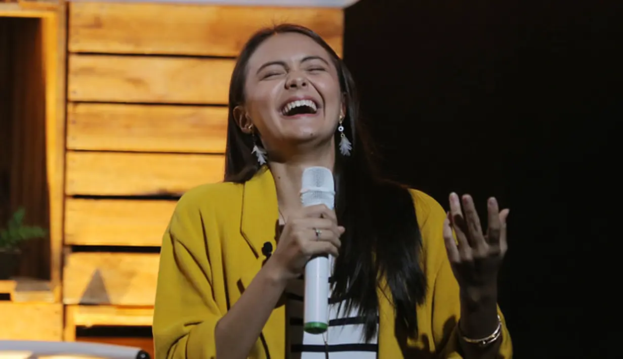 Bagi Amanda Rawles, tak hanya dunia hiburan yang bisa menggunakan narkoba. Namun semua orang berpotensi memakai barang haram tersebut. (Deki Prayoga/Bintang.com)