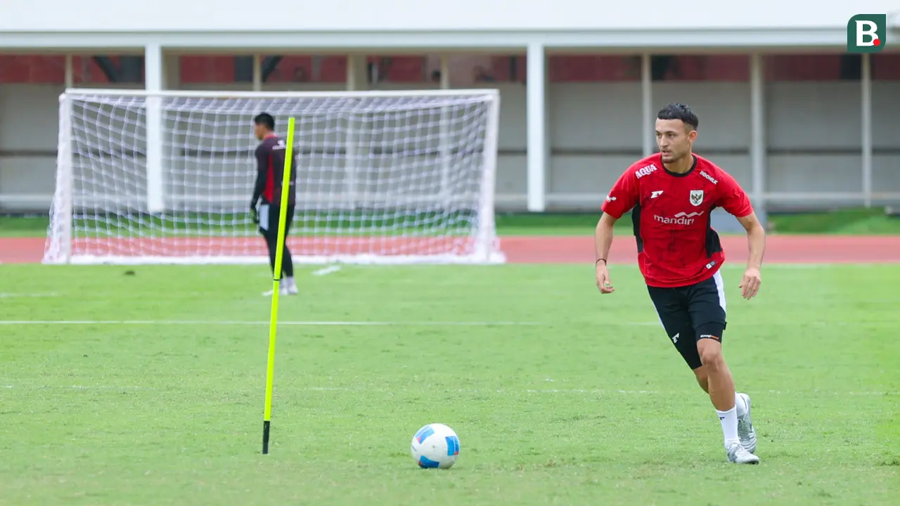 Foto: Indra Sjafri Matangkan Taktik Skuad Timnas Indonesia U-22 Jelang Hadapi Mali di Laga Uji Coba